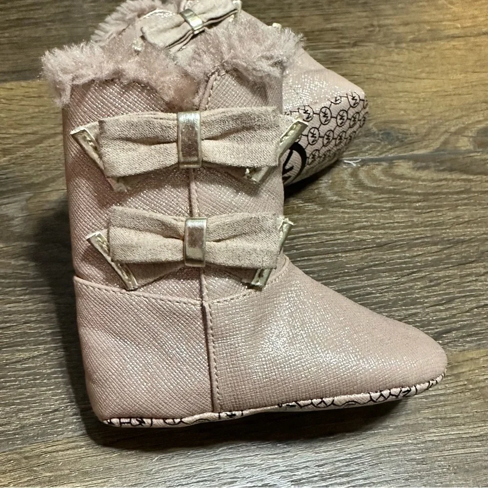 Baby girl Michael Kors boots 0-6 months